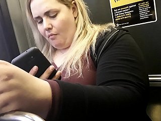 Dama Мюи Gordita ан автобус
