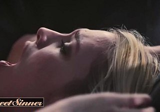 Sweetsinner - Người giữ trẻ tóc vàng nóng bỏng Kenna James đã kết hôn với người đàn ông