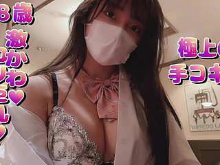 [Sangat jarang] well-endowed comel besar yang berusia 18 tahun di sekolah seragam sekolah berulang kali !!