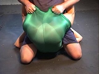 摔跤性屈辱0001
