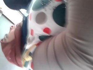 snoop cam (19) gần tites cô 2