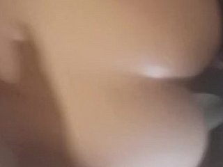 Broad in the beam Booty Asian prend mummy BBC et jouit sur daughter cul