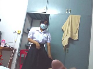 طالب تايلاندي لطيف مراهق يمارس الجنس مع صديقه