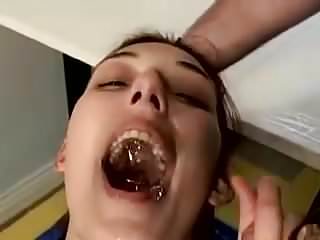 业余 - 热镂空的法国女孩MMF和放大器;撒尿