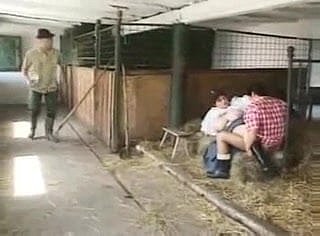 牛の牛乳にする方法