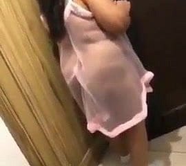 Istri dan pengiriman pekerja arab